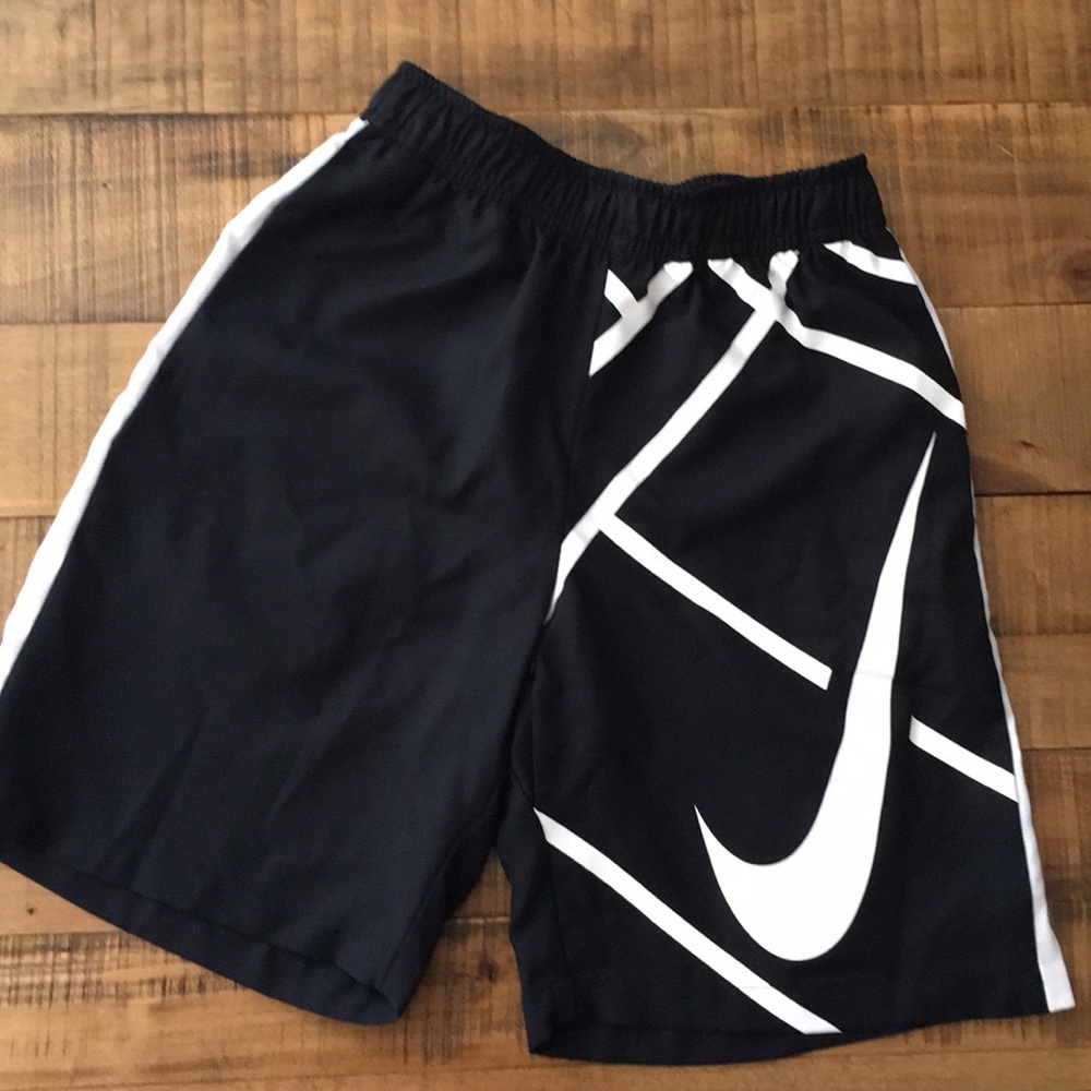 Youth boys Nike tennis shorts